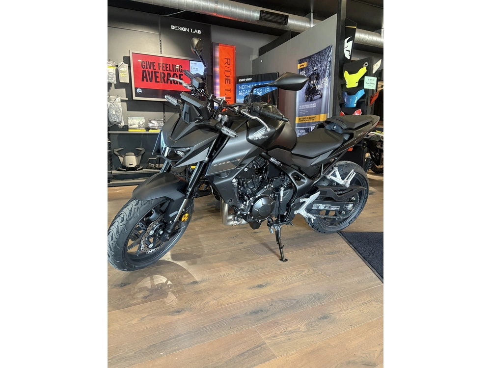 2025 Honda Cb750 alt