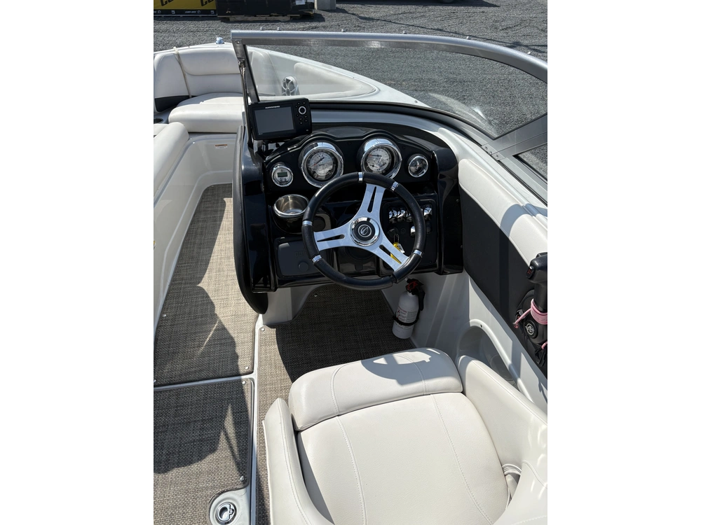 2017 Crownline 205ss alt