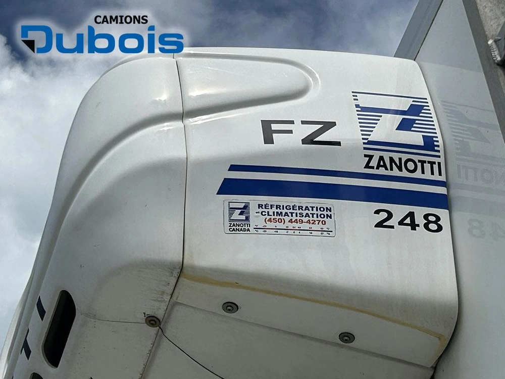 2018 Freightliner M2-106 alt