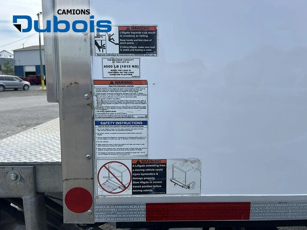 2018 Freightliner M2-106 alt