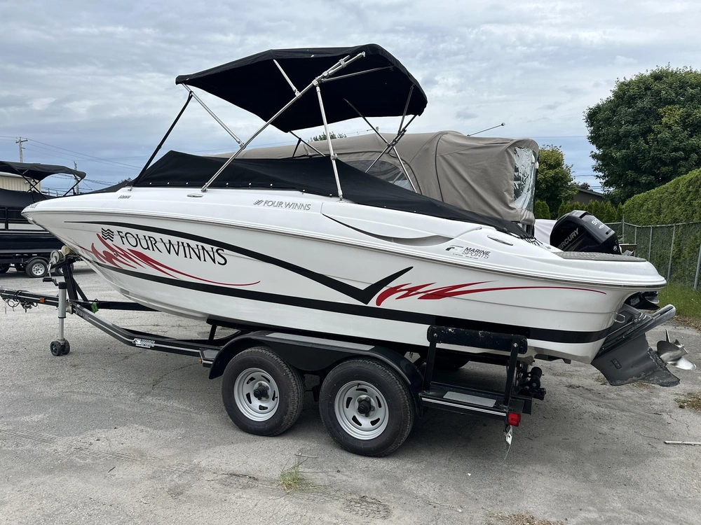 2011 Four Winns H220 alt