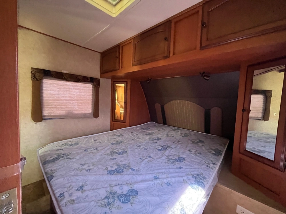 2013 Gulf Stream Gulf Stream 30dbs alt