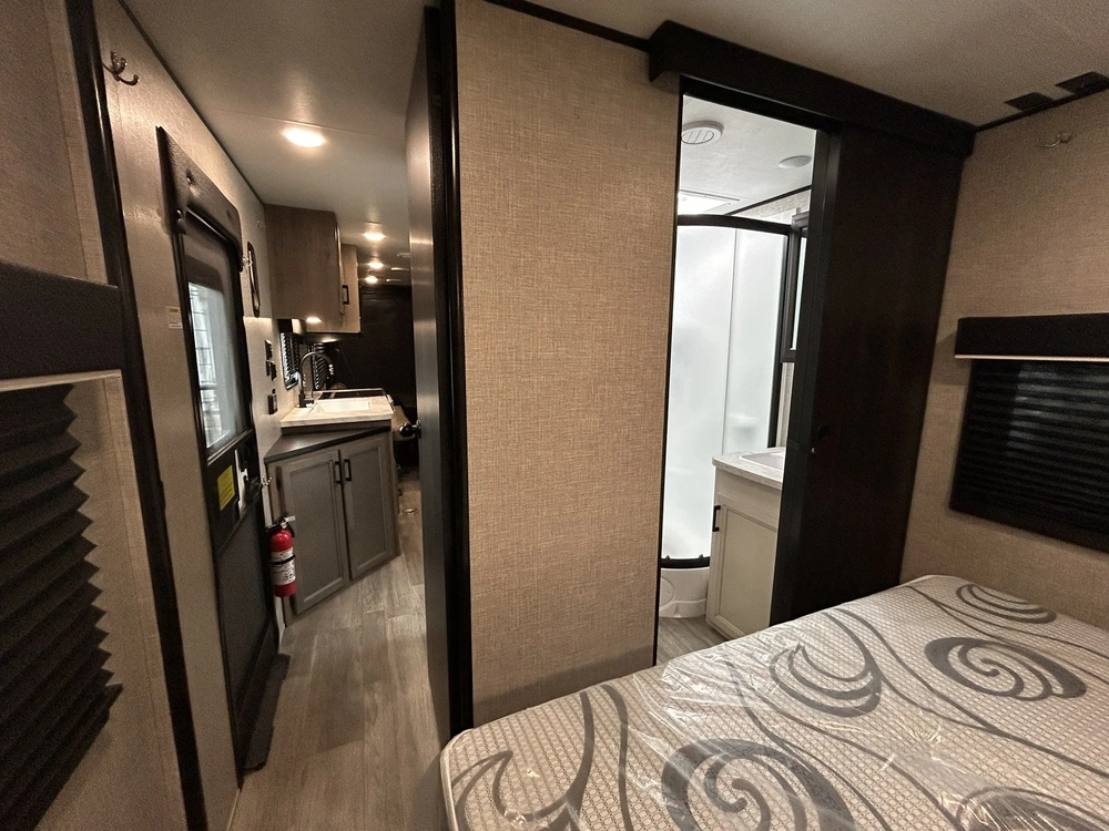 Jayco Jay Flight 236th 2022 alt