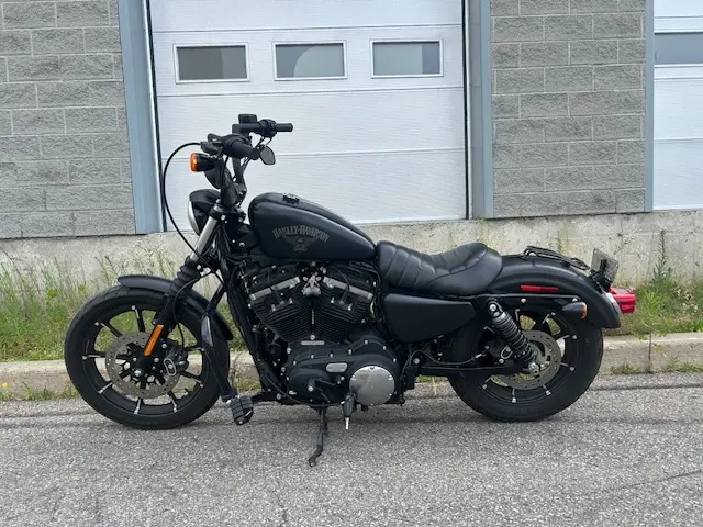 2017 Harley-Davidson XL883 SPORTSTERXL883N