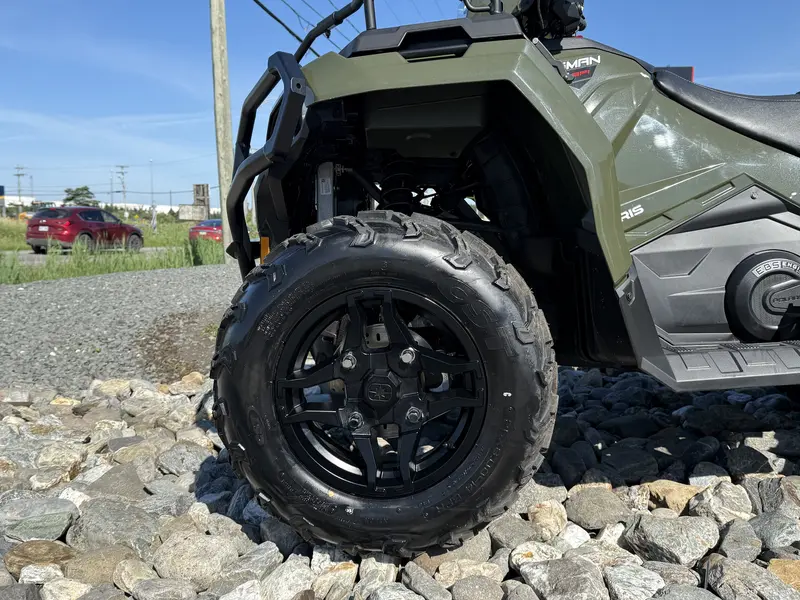 2025 Polaris SPORTSMAN 6X6 BIG BOSS *À partir de 1.99%