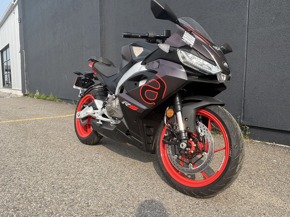 Aprilia Rs457 2025 alt
