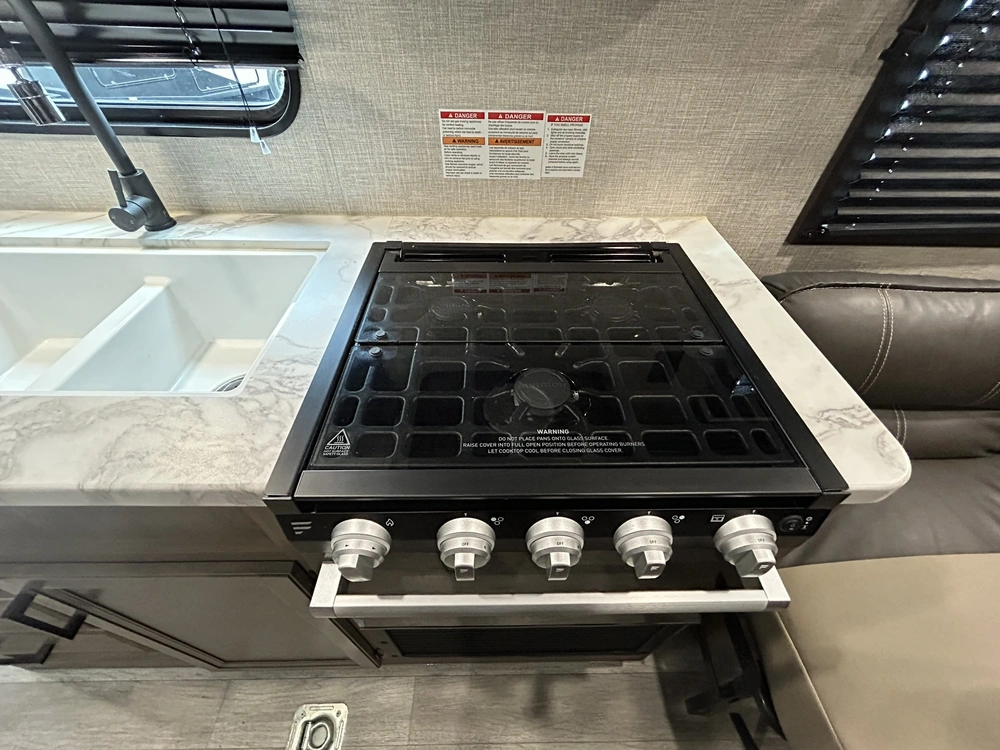Jayco Jay Flight 236th 2022 alt