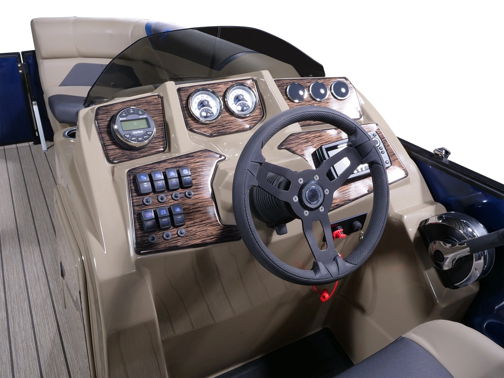 2023 Legend E-series 21 Cruise alt