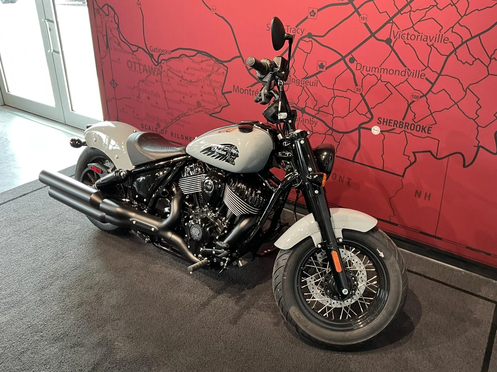 2025 Indian Motorcycle Chief Bobber Dark Horse alt