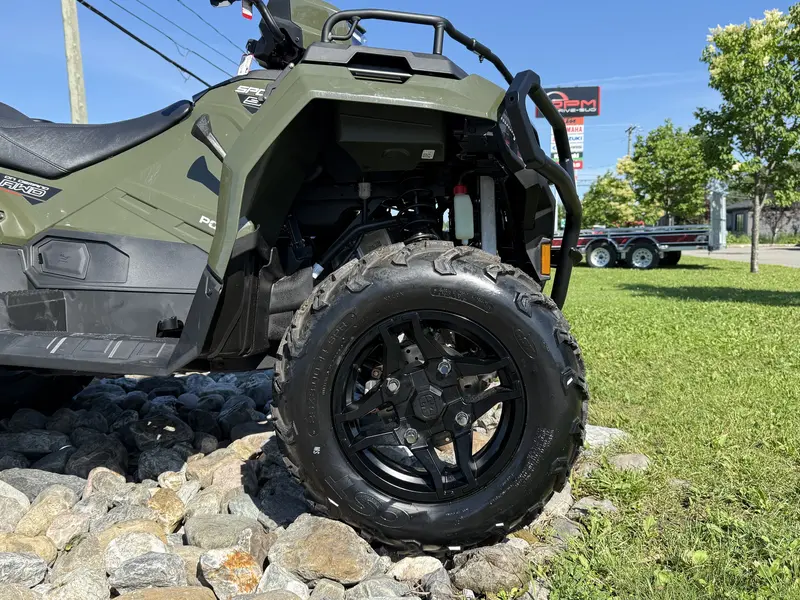 2025 Polaris SPORTSMAN 6X6 BIG BOSS *À partir de 1.99%