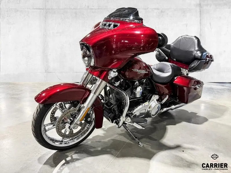 2016 Harley-Davidson Moto Harley-Davidson STREET GLIDE SPECIAL 2016