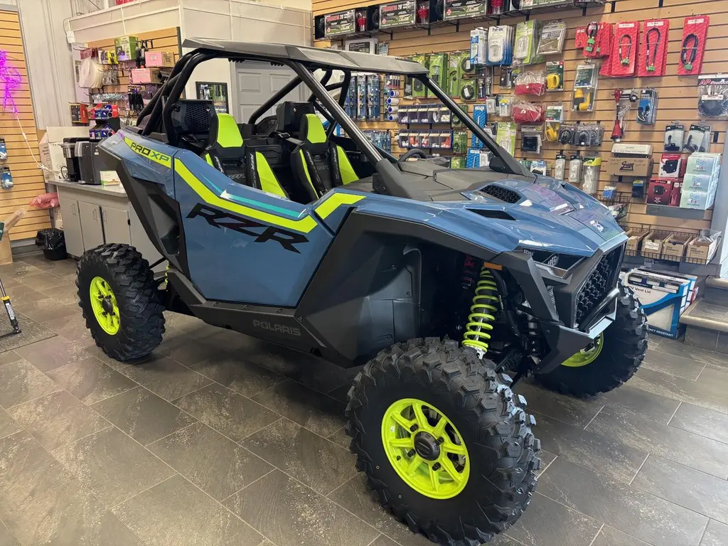 2025 Polaris Rzr Pro XP Ultimate 