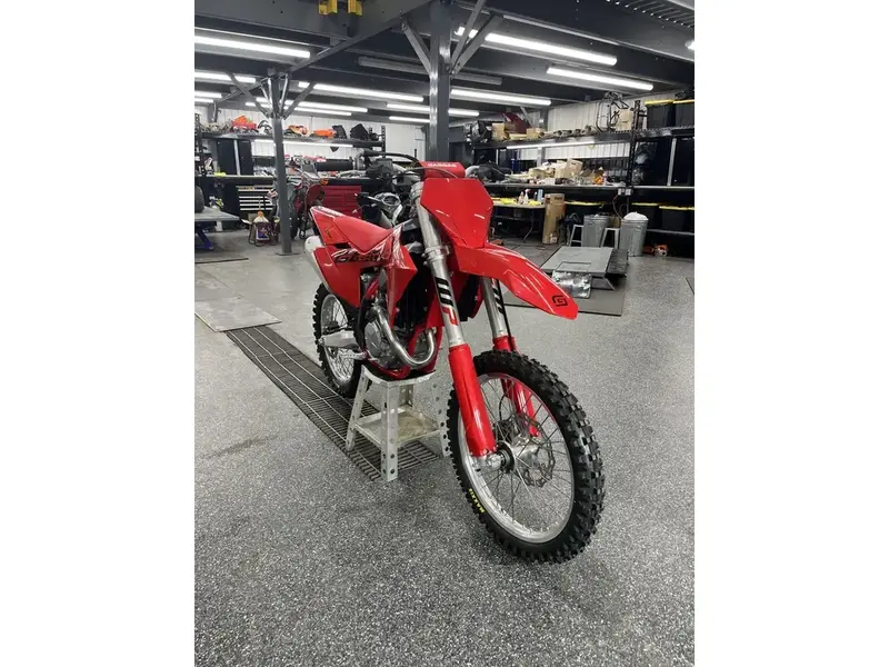 2025 GASGAS MC 350F thumbnail 4