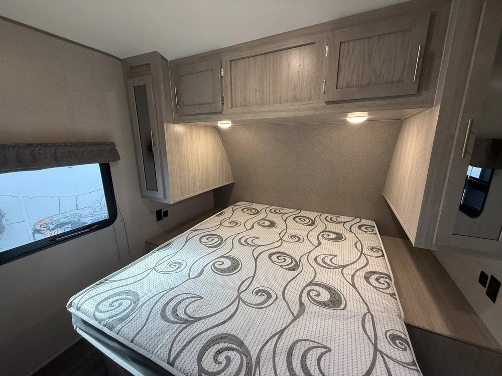 Catalina 293qbck 2022 alt