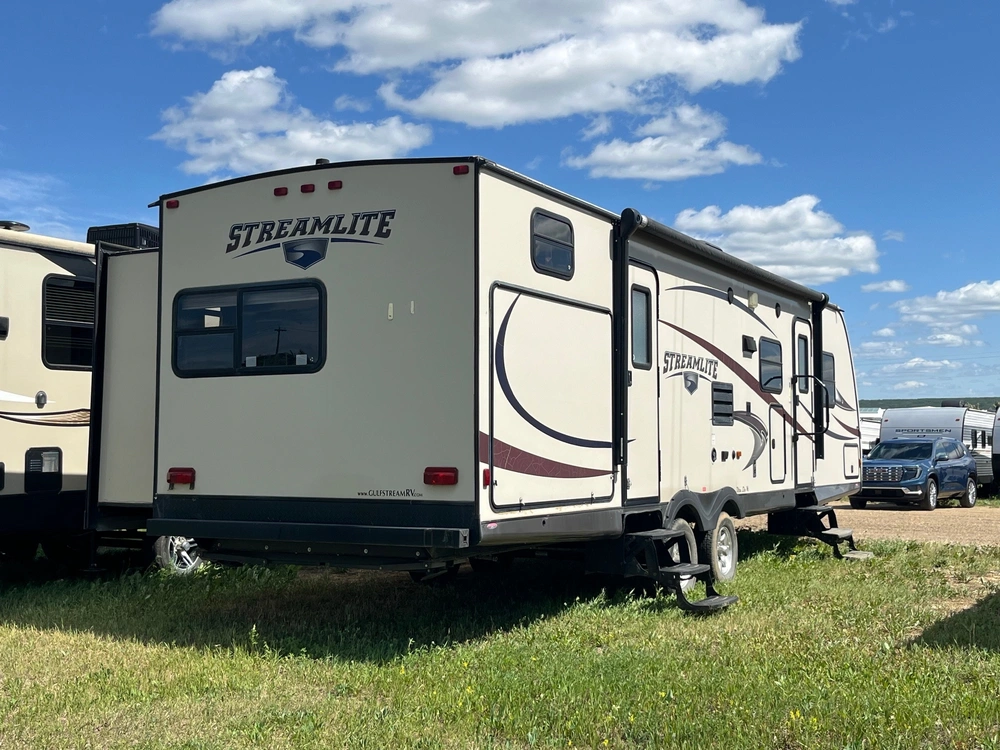 2013 Gulf Stream Gulf Stream 30dbs alt