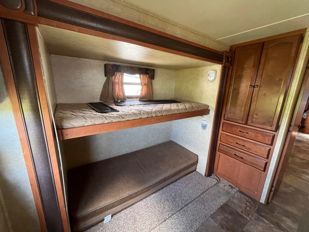 2013 Gulf Stream Gulf Stream 30dbs alt