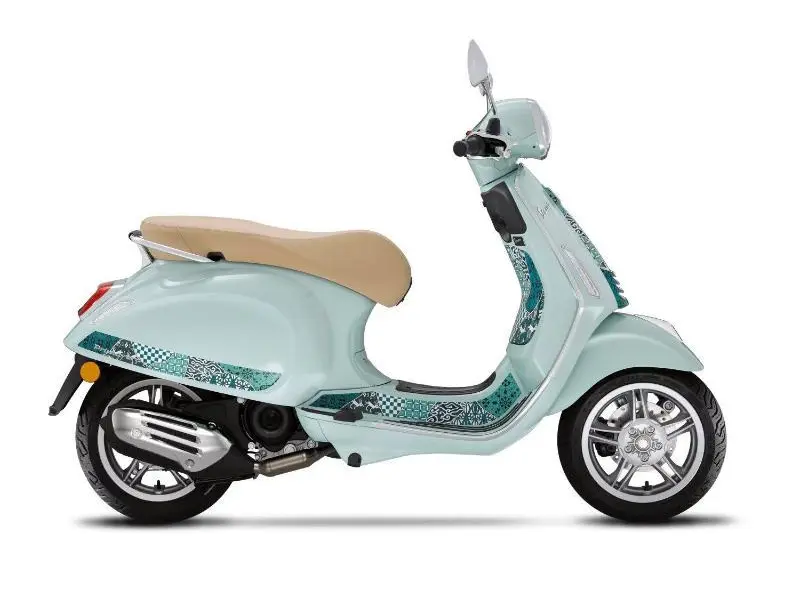 2025 Vespa Primavera 50 iGet Batik