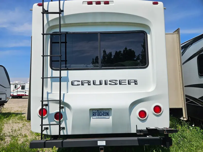 2016 Crossroads RV Cruiser 305RS