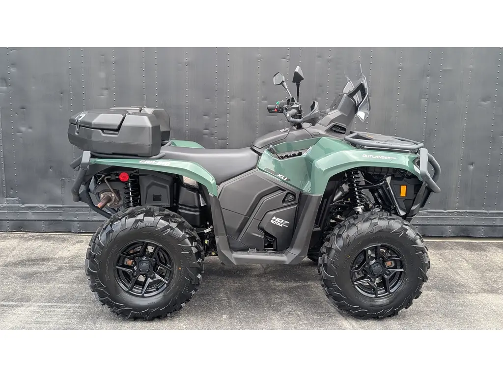 2023 Can-Am OUTLANDER PRO XU HD7