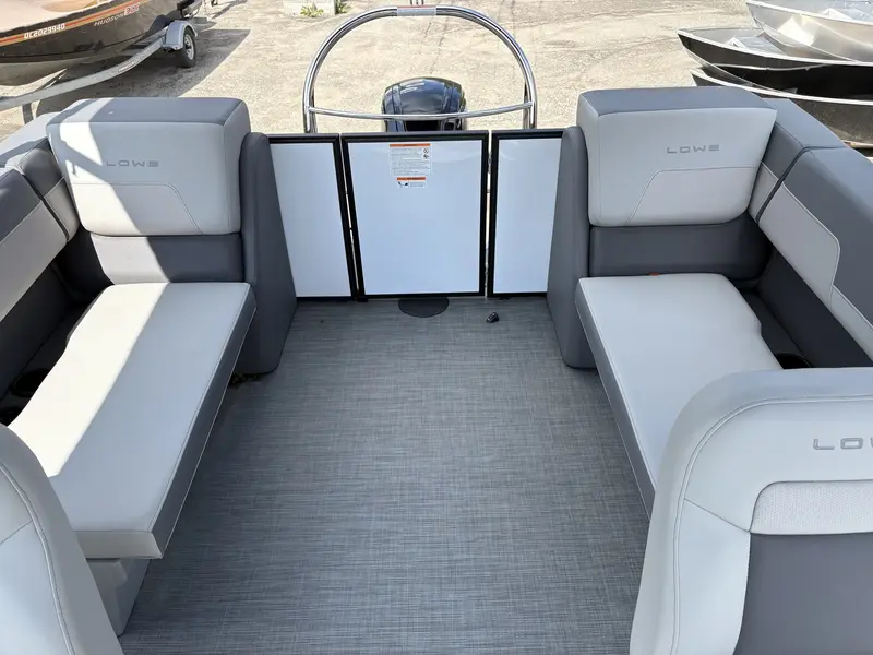2025 Lowe Boats LS 210 WALK-THRU thumbnail 6