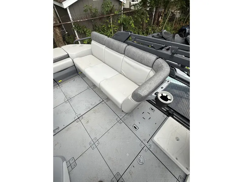 Sea-Doo Switch Sport 18 230 2024