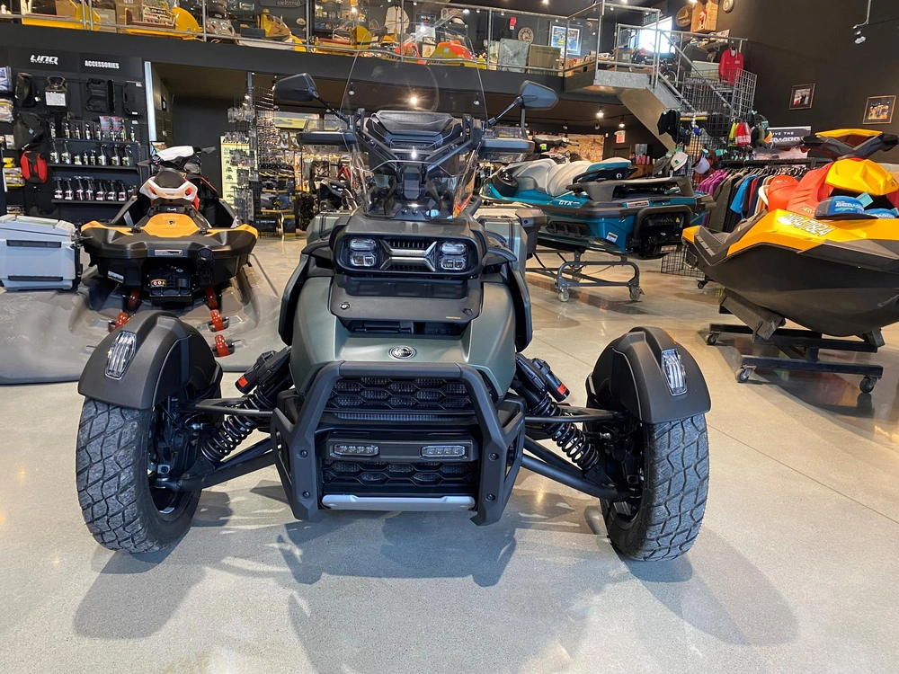2025 Can-am Canyon Redrock Edition alt