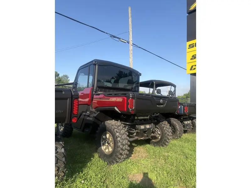 2025 Can-Am DEF LTD 65 HD10