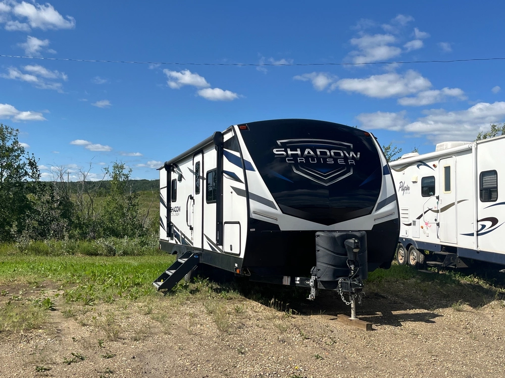 2022 Shadow Cruiser 239 Rbs alt