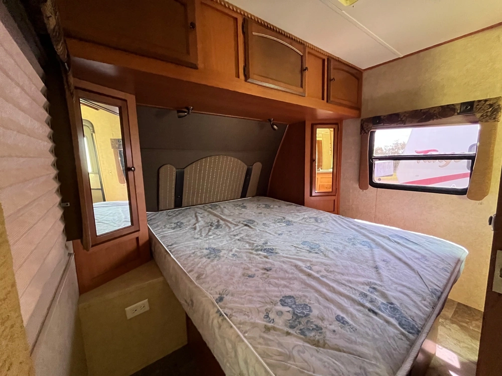 2013 Gulf Stream Gulf Stream 30dbs alt