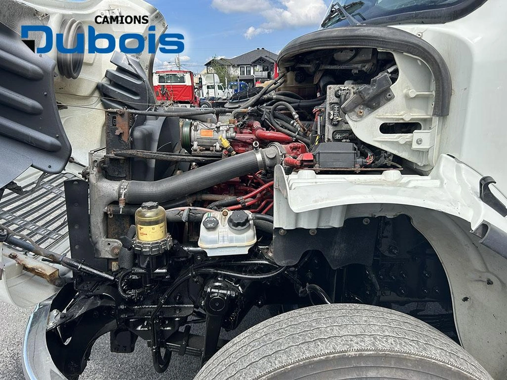 2018 Freightliner M2-106 alt