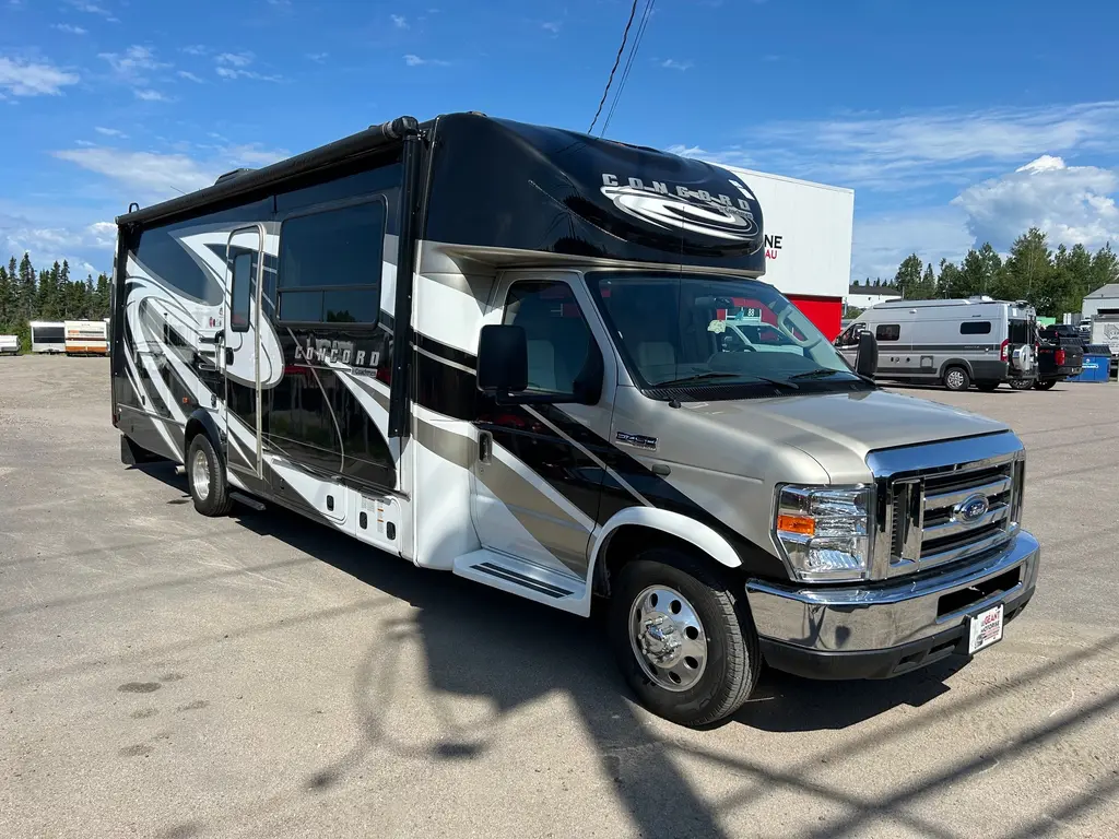 2020 Coachmen Concord - 300TS