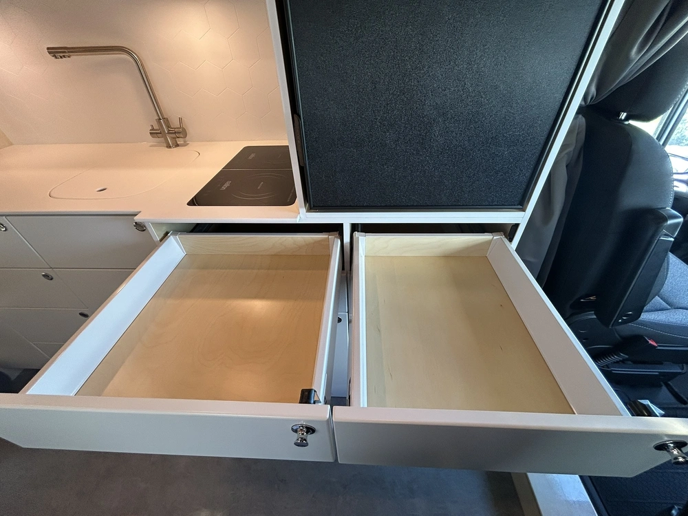 2025 Vanlife Campers Mea alt