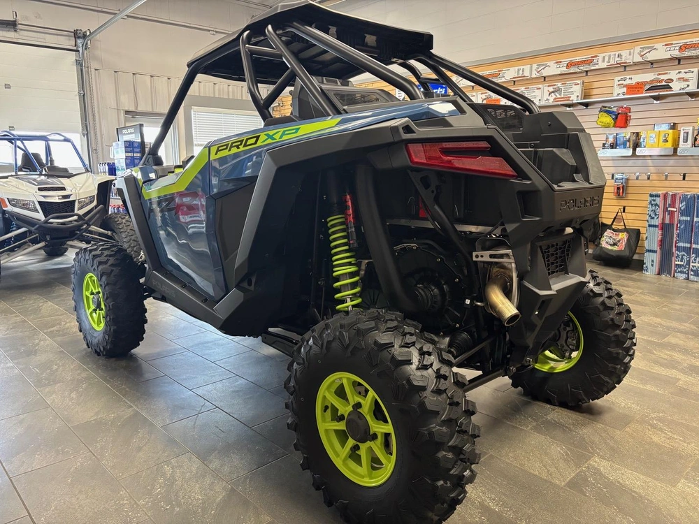 2025 Polaris Rzr Pro Xp Ultimate alt