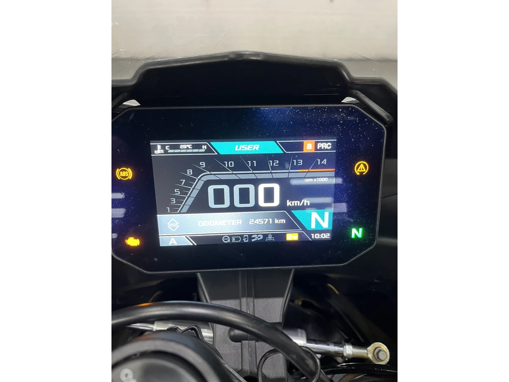 Aprilia Rsv4 2022 alt