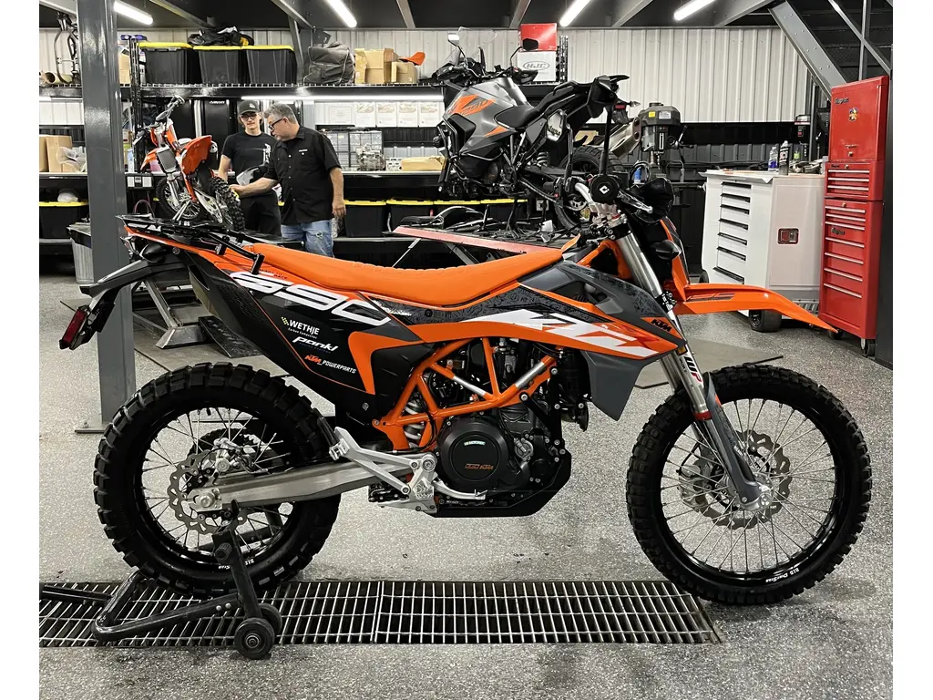2023 KTM 690 ENDURO R