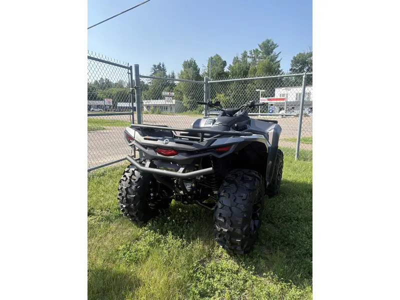 2025 Can-Am OUT XT 700