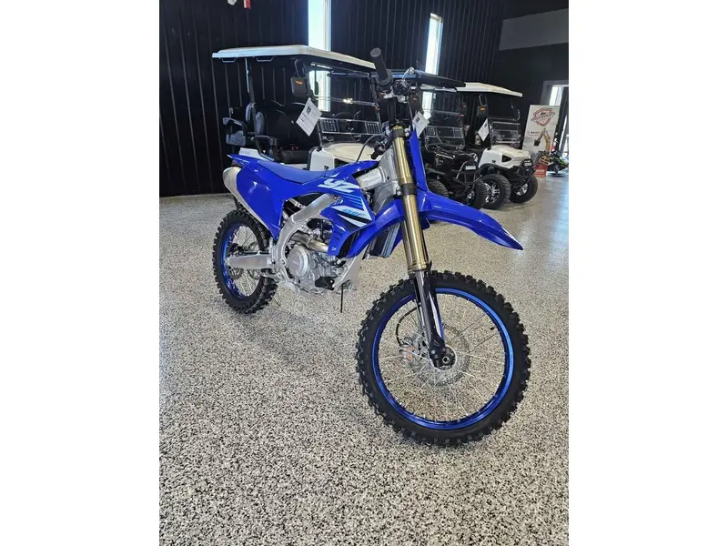 2025 Yamaha YZ 450 thumbnail 3