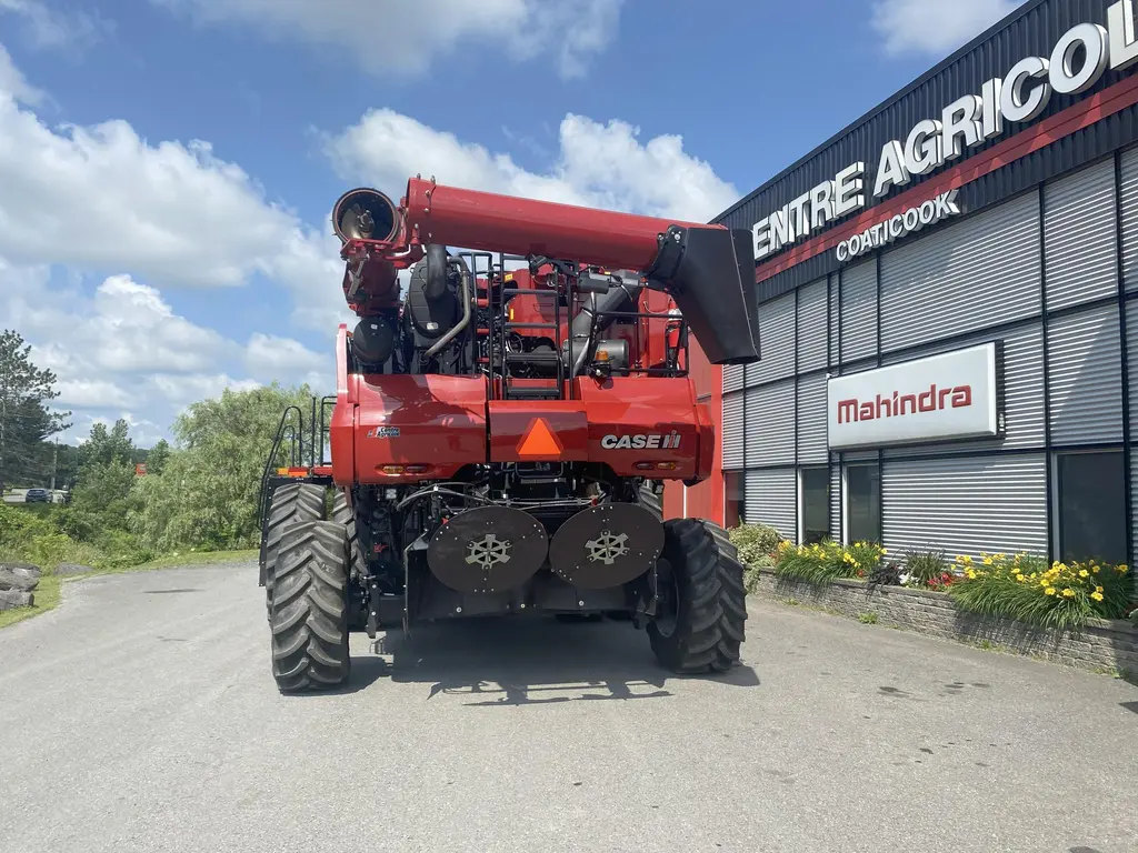 2023 Case IH AF8250
