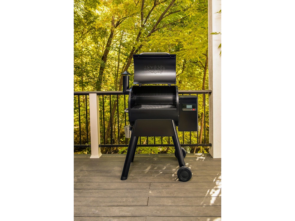 2024 Traeger Pro 575 alt