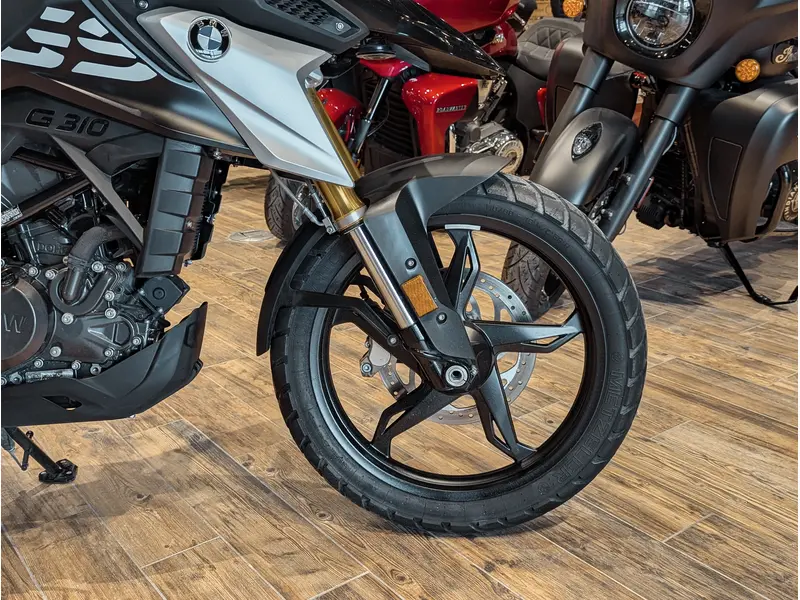2023 BMW G 310 GS // Cosmic Black
