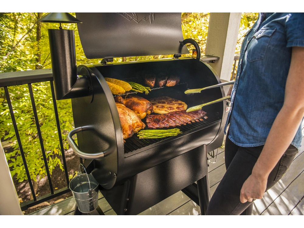 2024 Traeger Pro 575 alt