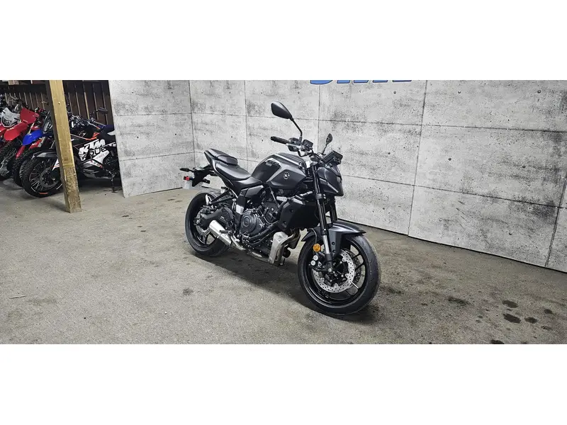 2025 Yamaha MT07 thumbnail 2