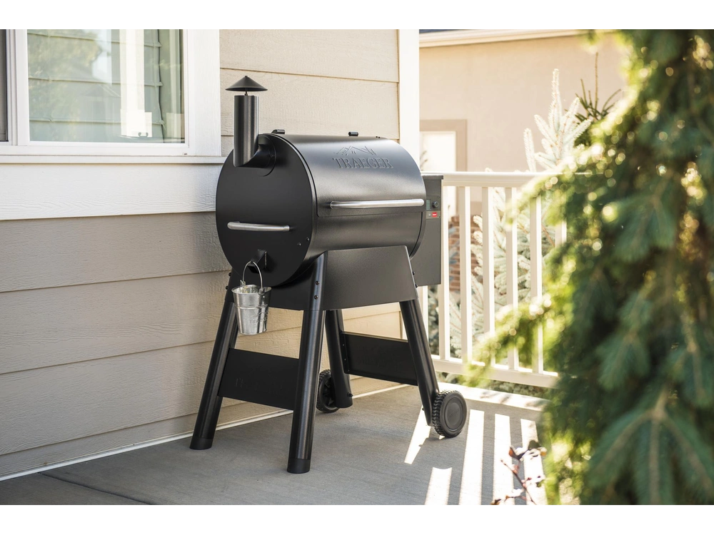 2024 Traeger Pro 575 alt