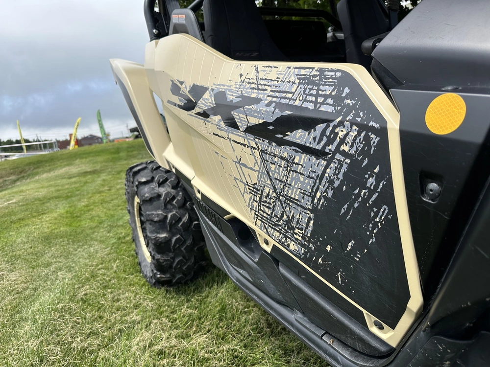 2023 Yamaha Yxz Se 1000 alt