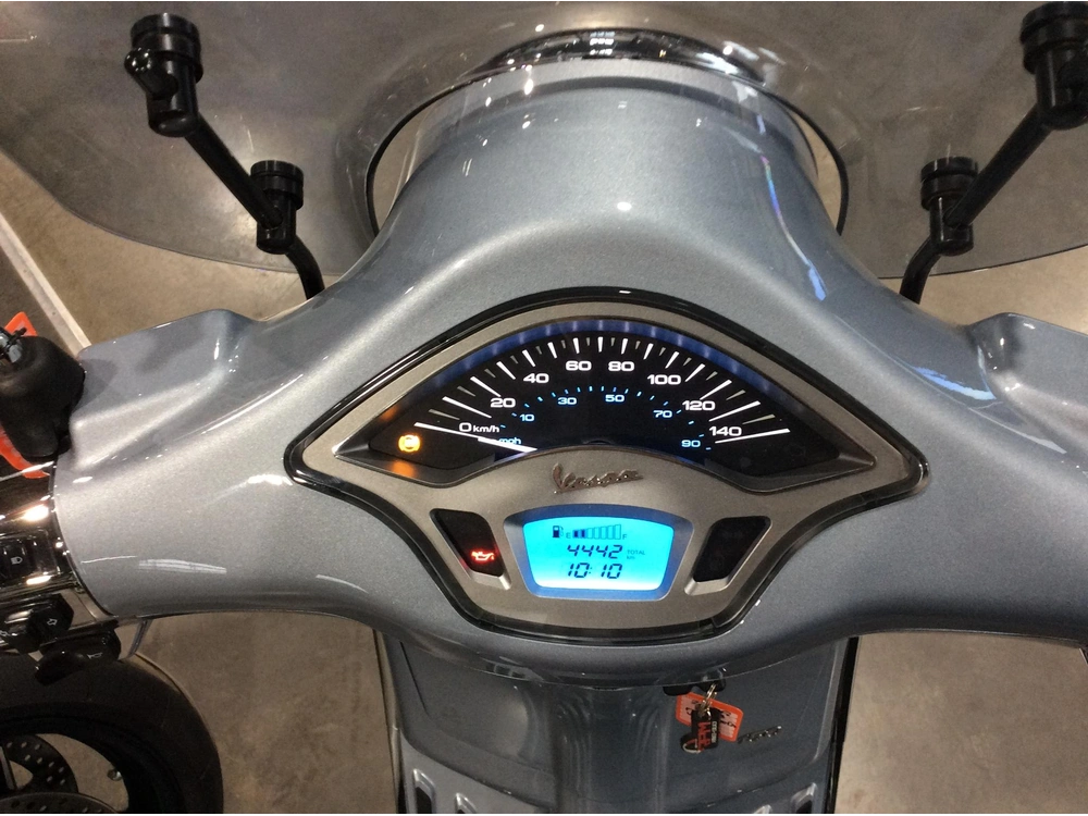 Vespa Primavera 150 2023 alt