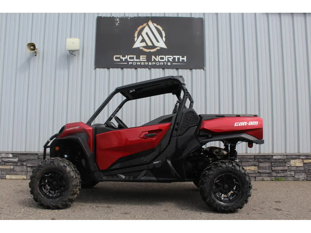 2025 Can-Am Commander 700 XT