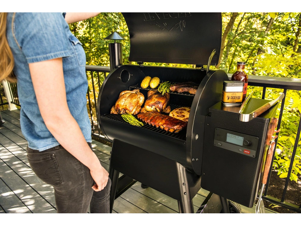 2024 Traeger Pro 575 alt