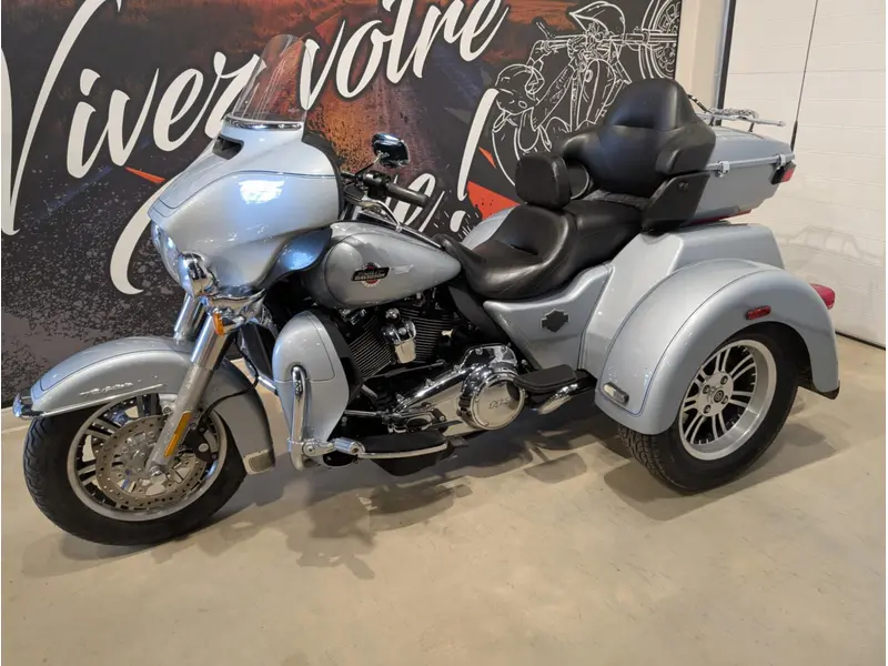 2023 Harley-Davidson Trike Tri Glide Ultra FLHTCUTG