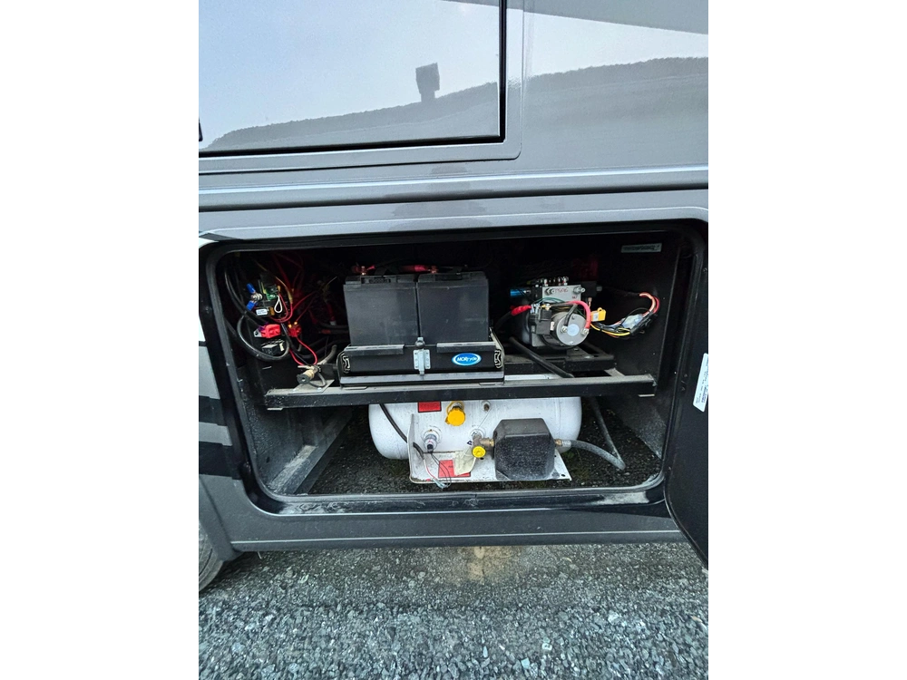 Entegra Coach Vision 29s Classe A 2024 alt