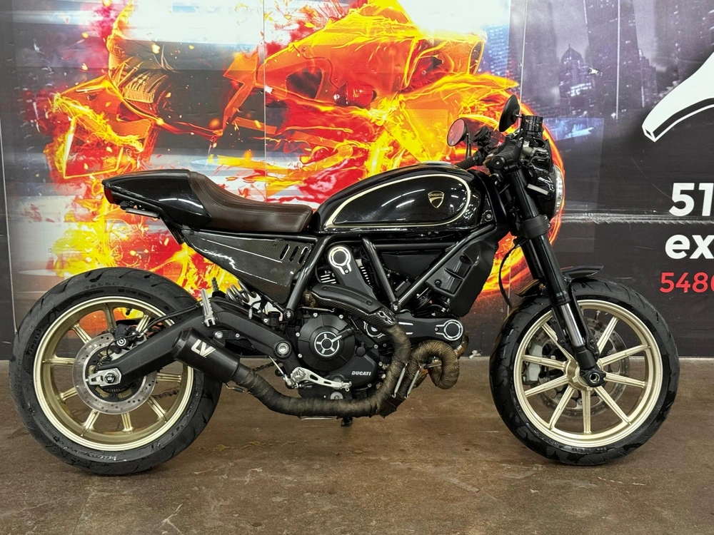 Ducati Scrambler 2017 alt